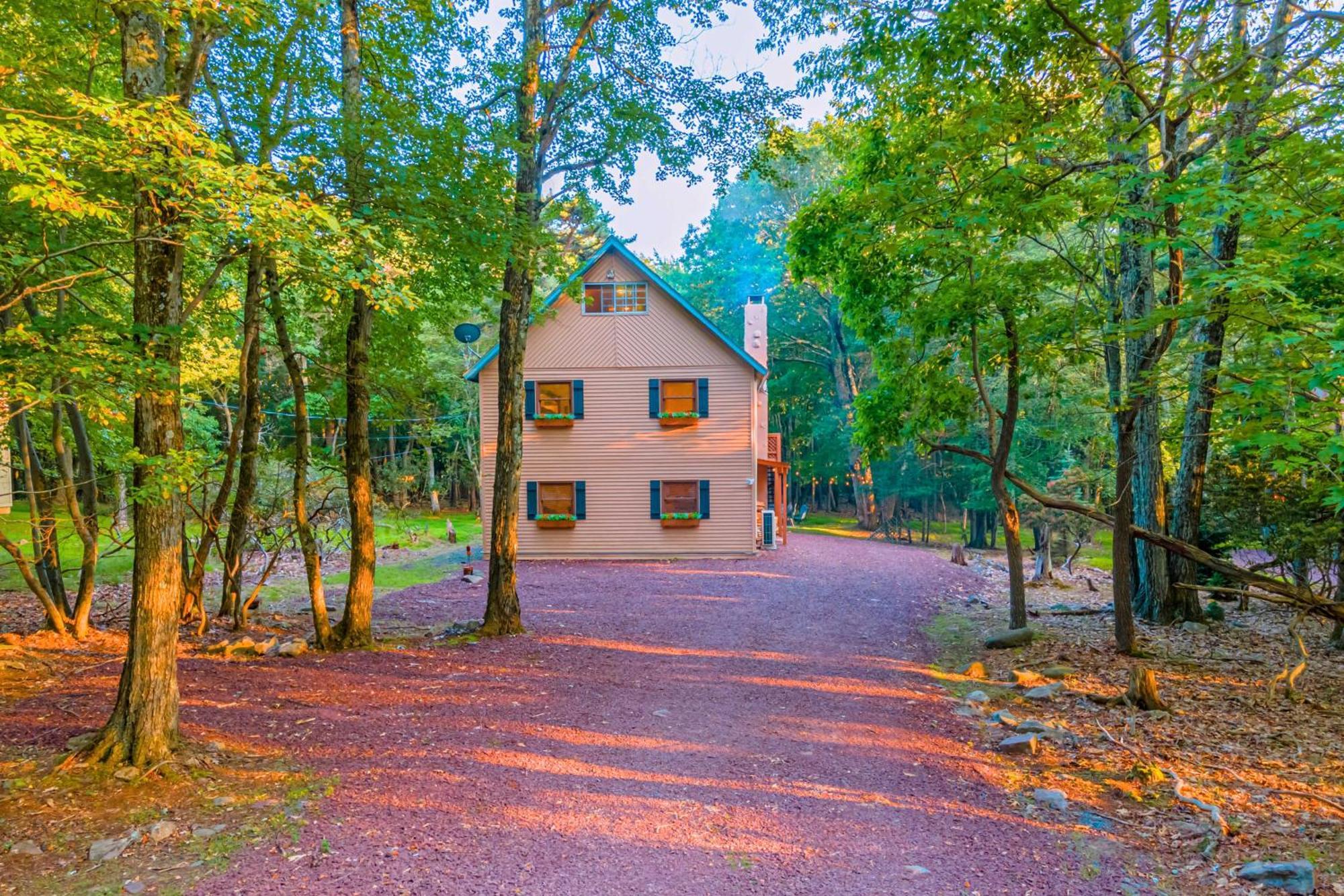 Poconos Ski Retreat With Sauna, Hot Tub, And Game Room Lake Harmony Exterior foto