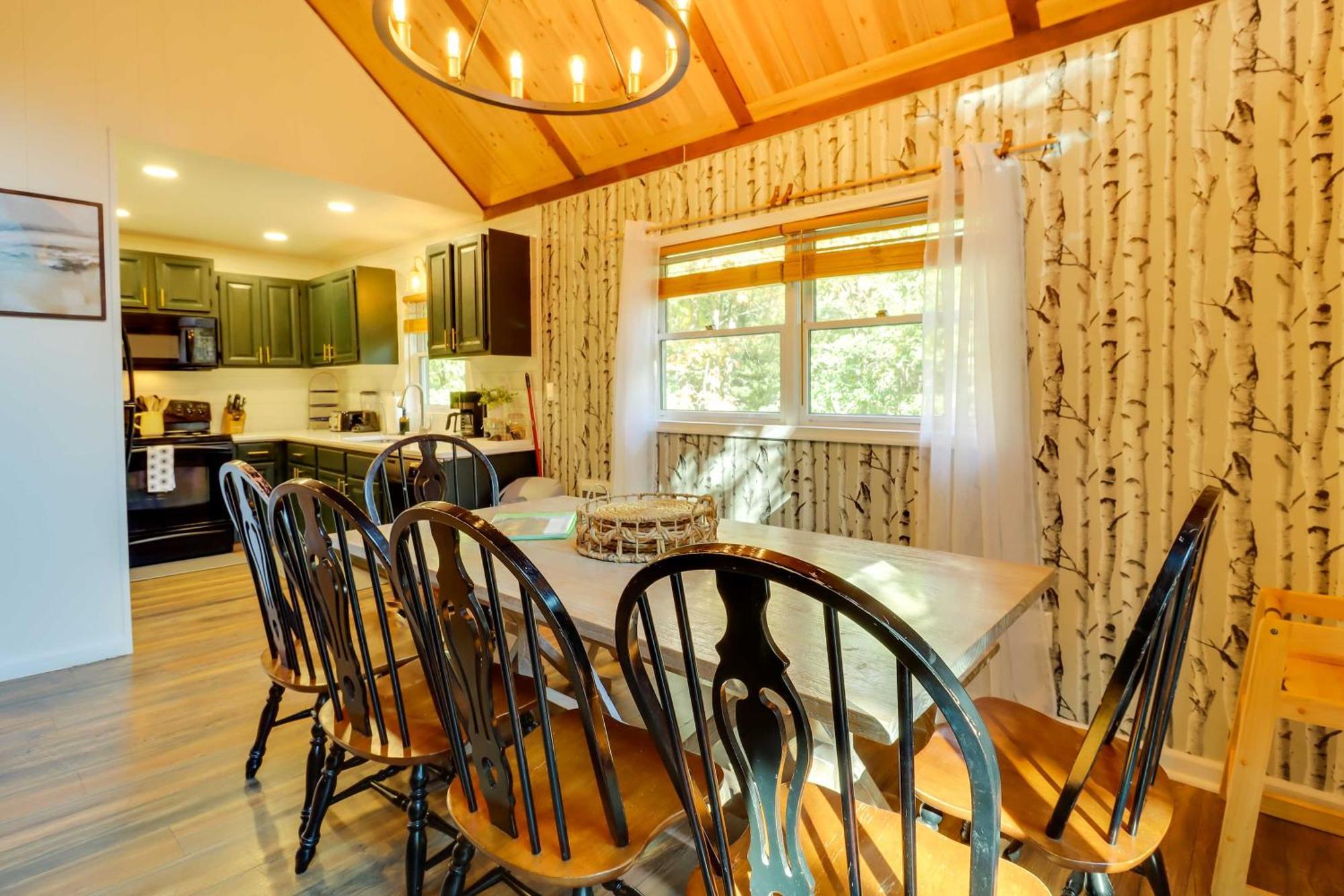 Poconos Ski Retreat With Sauna, Hot Tub, And Game Room Lake Harmony Exterior foto